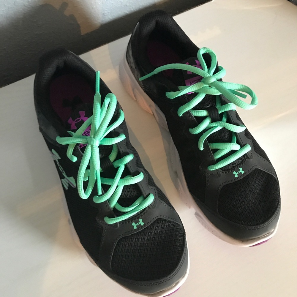 Under Armour Sneakers